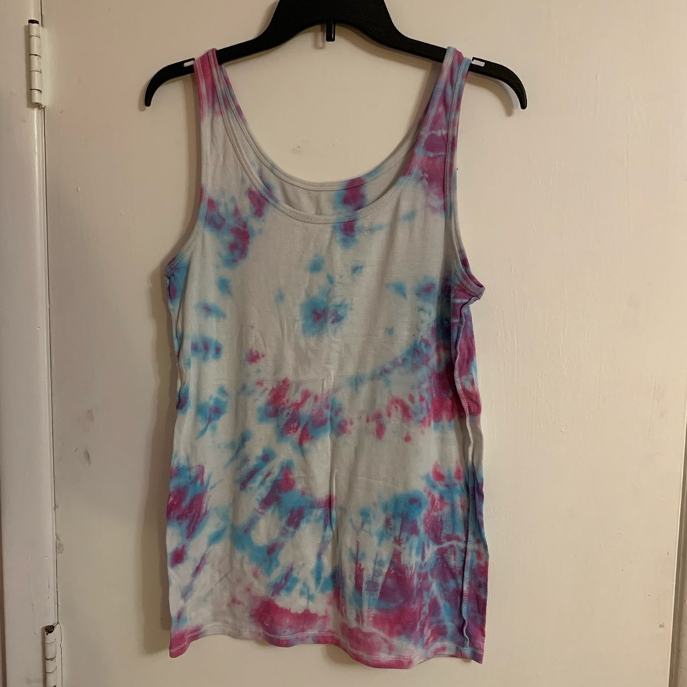 Merona Tank